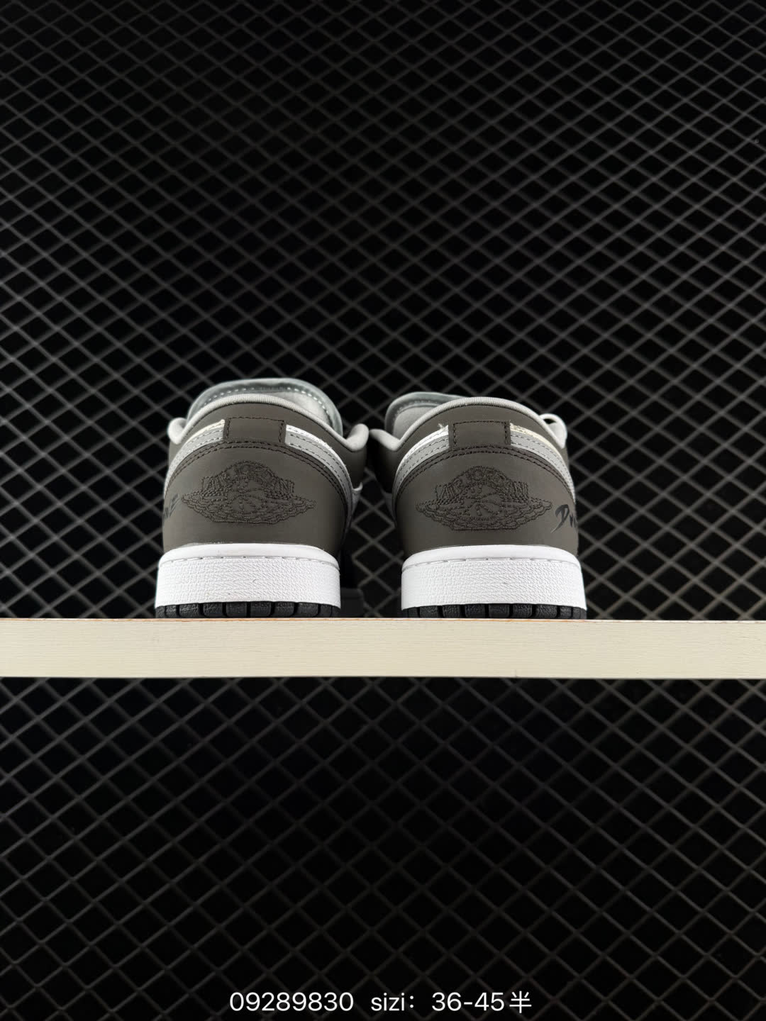Air Jordan 1 Low AJ1-553558